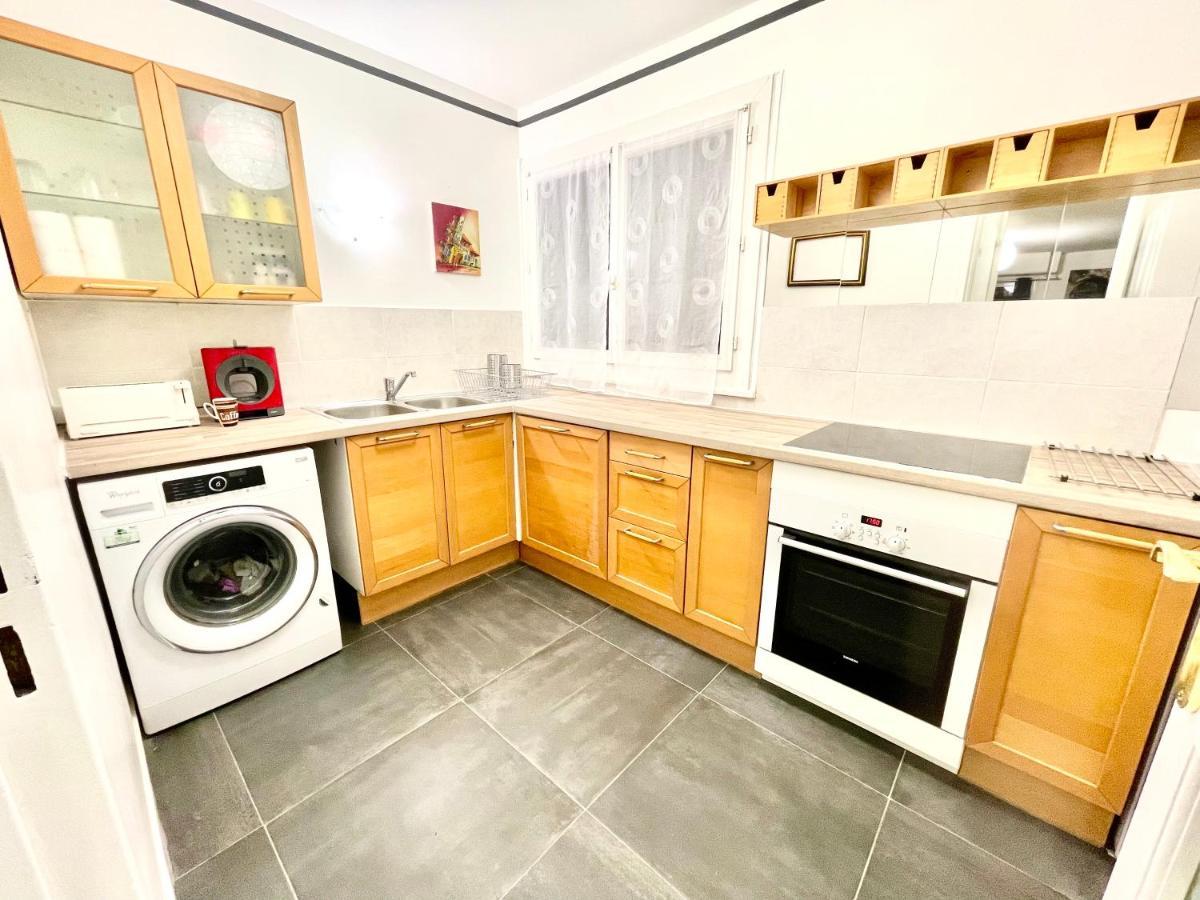 Chambre Privee En Colocation Dans Un Appartement Au Centre De Rillieux La Pape Exterior photo